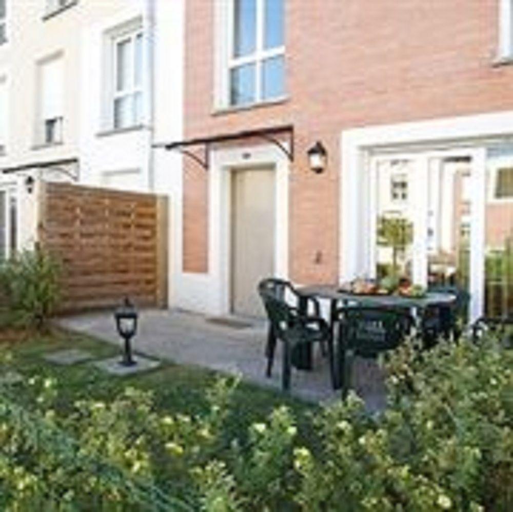 City Residence Marne-La-Vallee-Bry-Sur-Marne Noisy-le-Grand Buitenkant foto