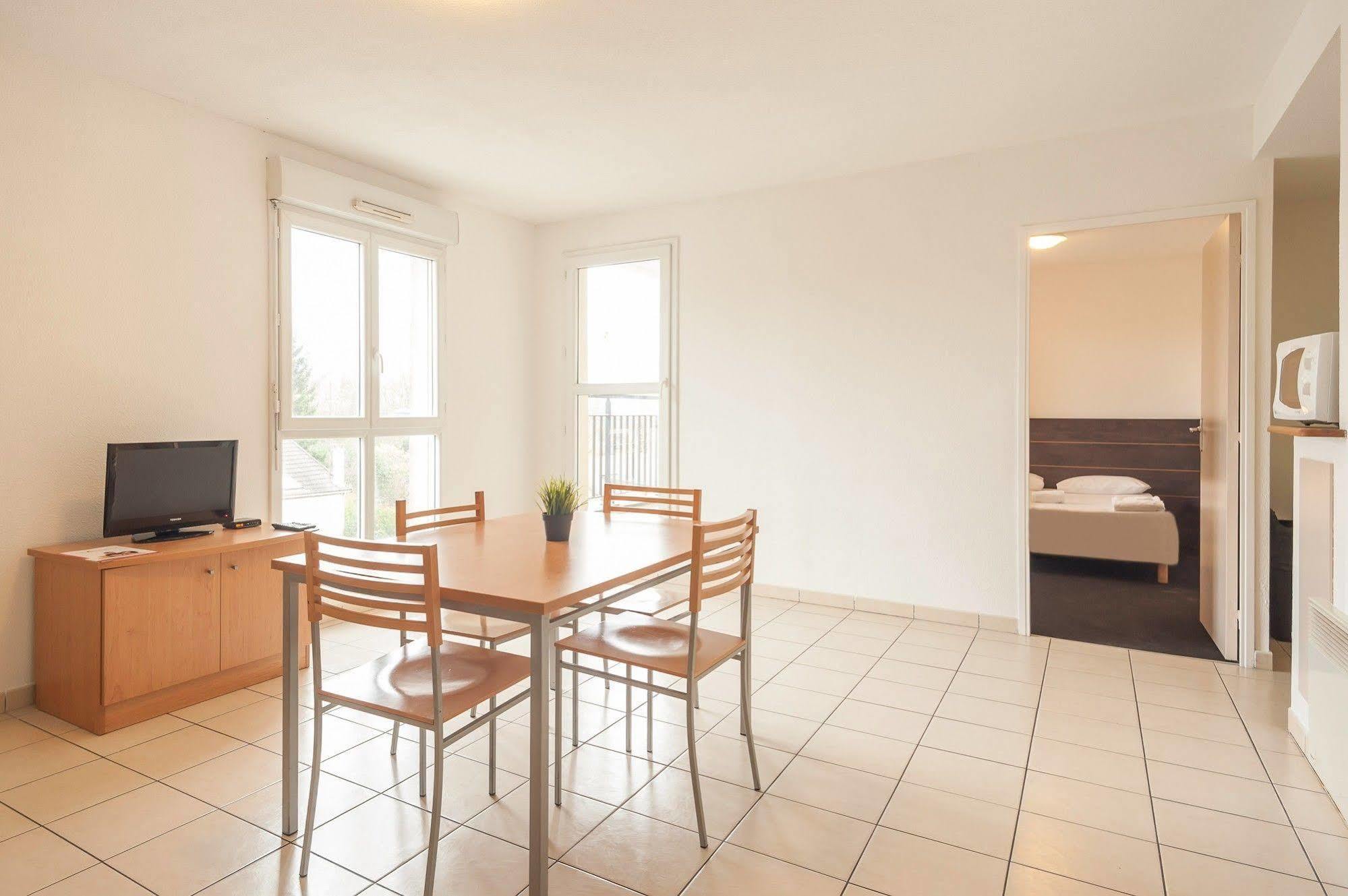 City Residence Marne-La-Vallee-Bry-Sur-Marne Noisy-le-Grand Buitenkant foto